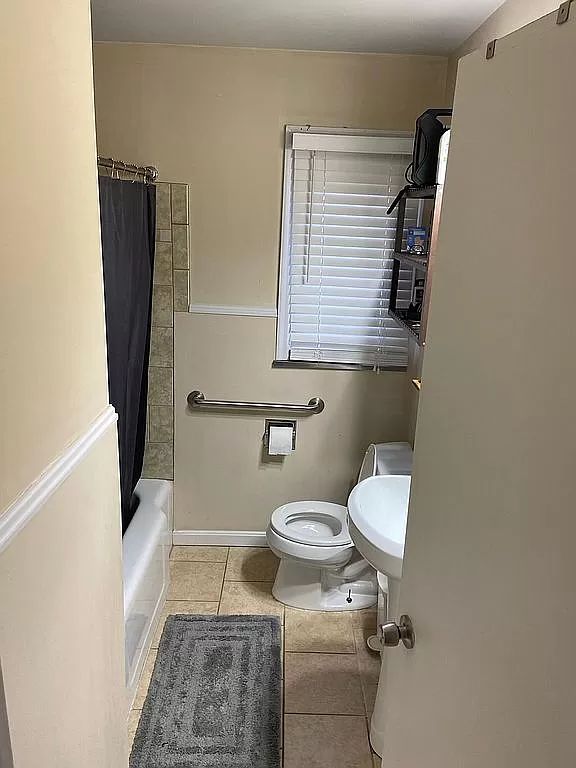 Dated hall bathroom before renovation
